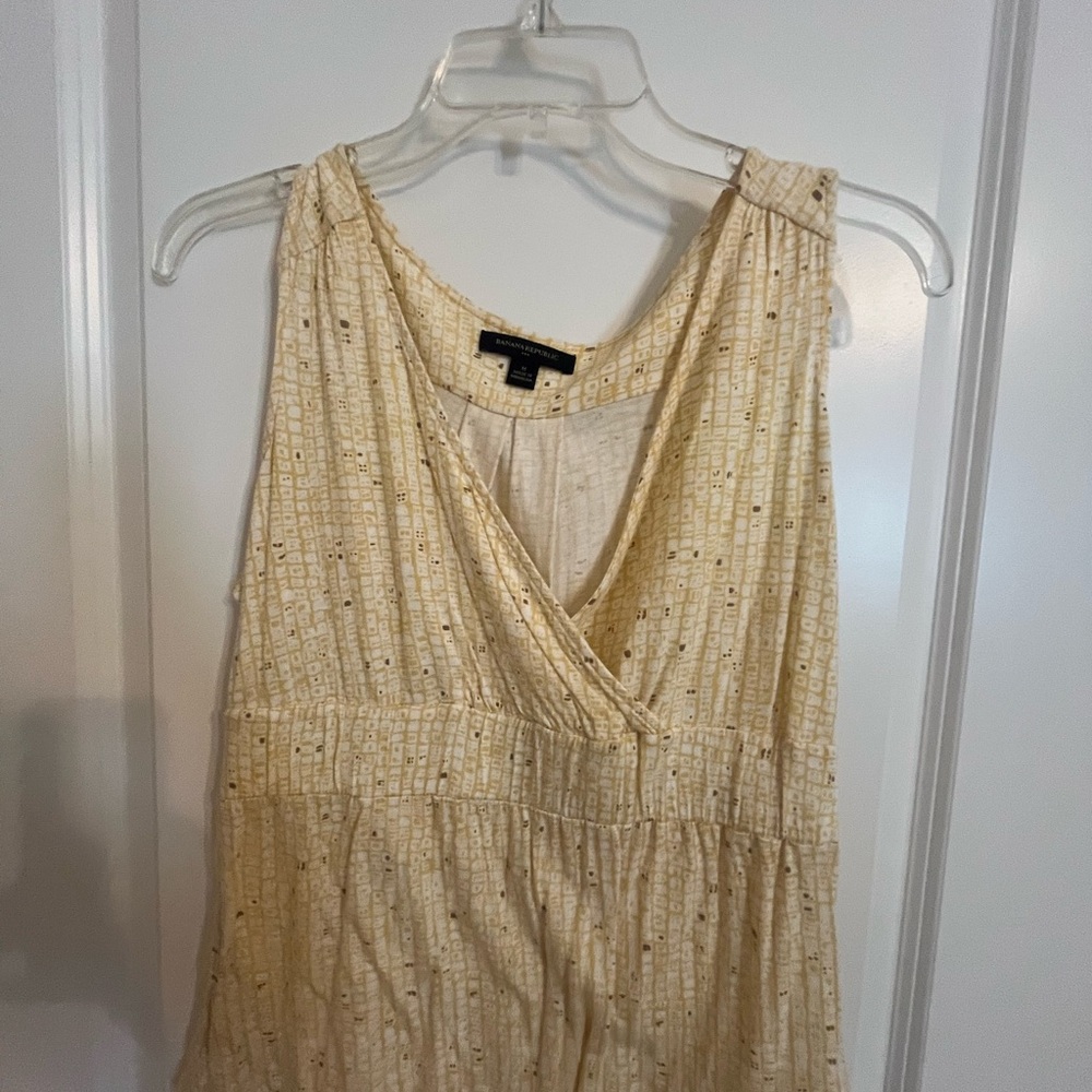 Banana Republic Yellow with brown tank
